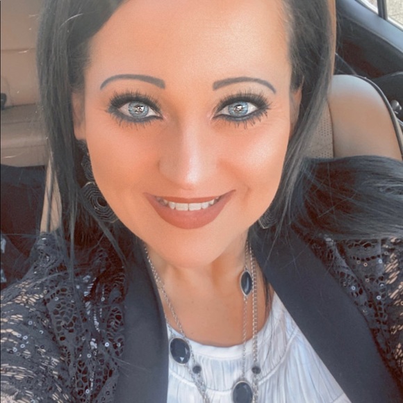 Meet your Posher, Tanya - Picture 5 of 15